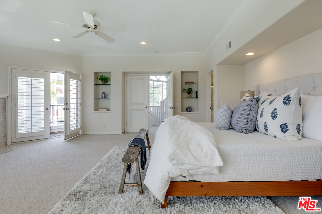137 Roma Court Marina del Rey, CA 90292 - Photo 28 of 47