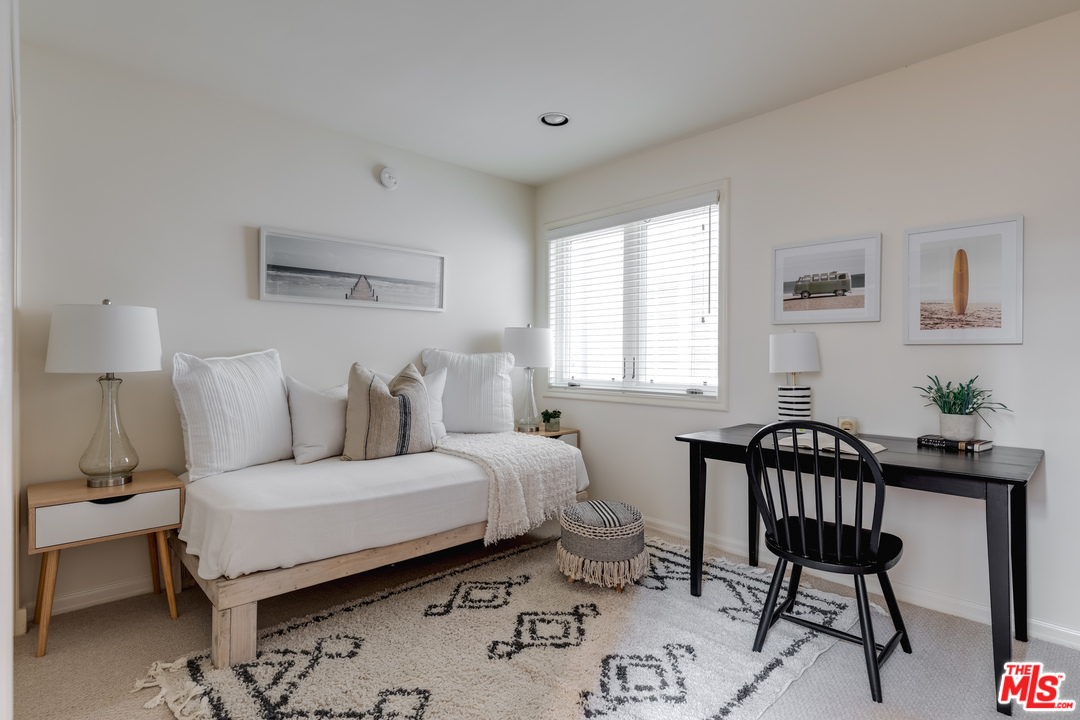 137 Roma Court Marina del Rey, CA 90292 - Photo 35 of 47