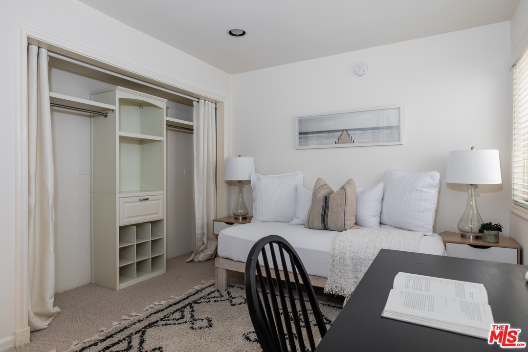 137 Roma Court Marina del Rey, CA 90292 - Photo 36 of 47