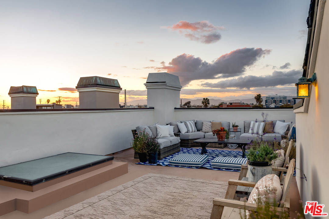 137 Roma Court Marina del Rey, CA 90292 - Photo 44 of 47
