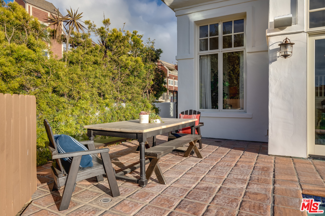 137 Roma Court Marina del Rey, CA 90292 - Photo 45 of 47