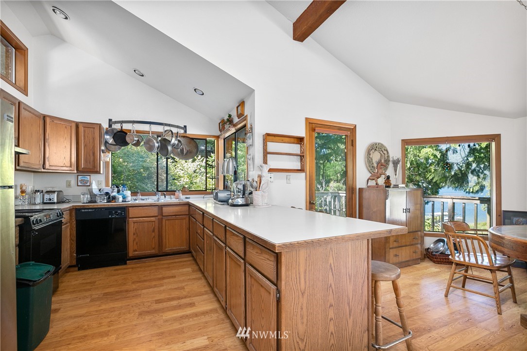 27 Inlet Circle Bellingham, WA 98229 - Photo 5 of 26 Gallery Image 5