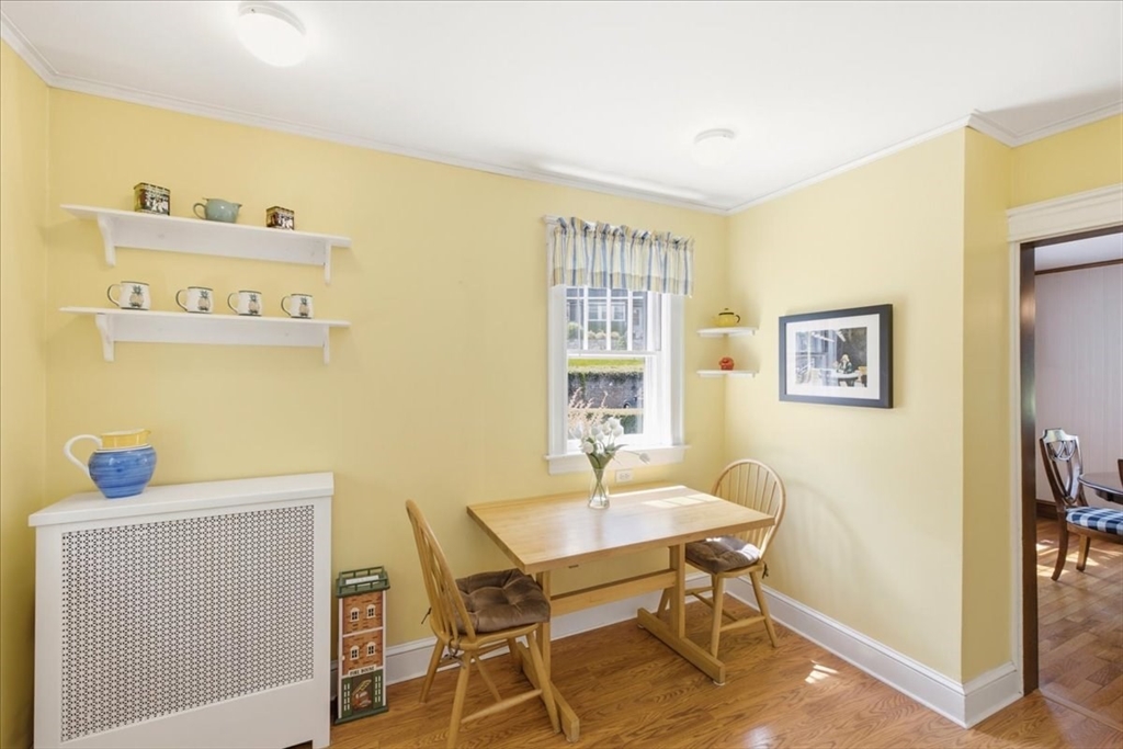 366 Warren Street Needham, MA 02492 - Photo 10 of 22