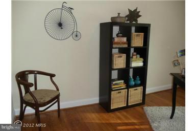 8420 Park Road Pasadena, MD 21122 - Photo 5 of 24 Interior (General)