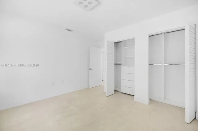 $6,000 | 2045 Southwest 125th Court, Unit 2045, Miami, FL 33175