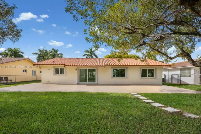 $6,000 | 2045 Southwest 125th Court, Unit 2045, Miami, FL 33175