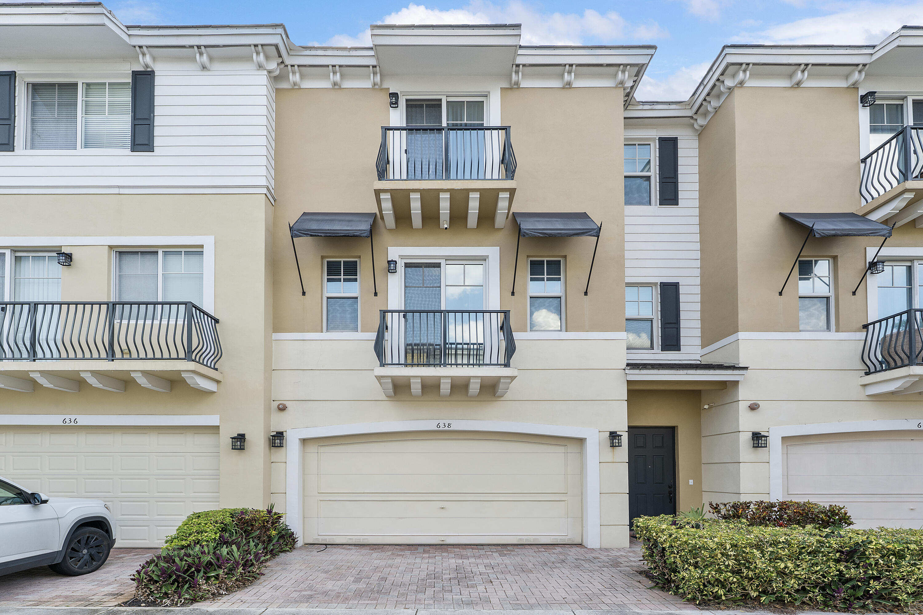 638 Northwest 38th Circle Boca Raton, FL 33431 - Photo 1 of 57 1-print-DSC09345