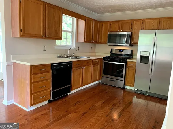 $1,900 | 175 Richmond Place, Newnan, GA 30265