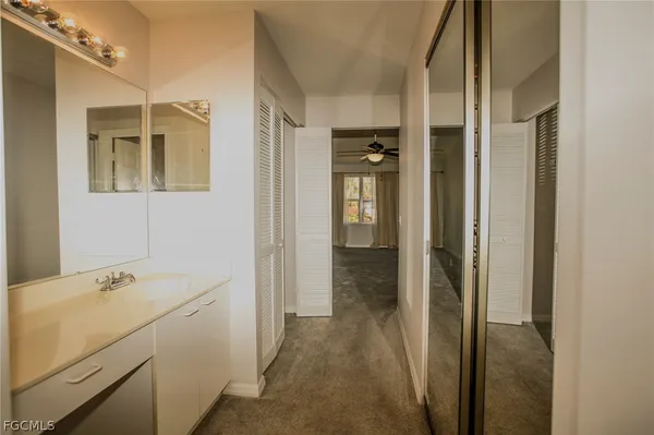 $1,900 | 732 Woodshire Lane, Unit I1, Naples, FL 34105