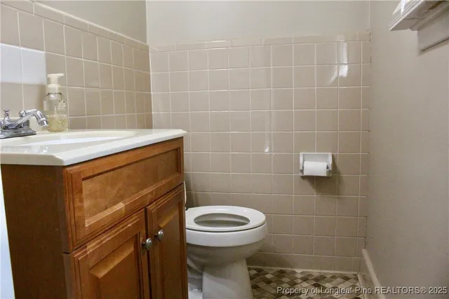 $215,000 | 3253 Meadow Road, Lumberton, NC 28358