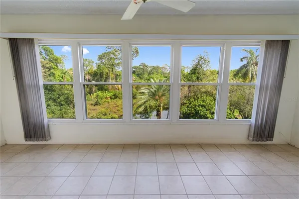 $105,000 | 200 El Camino Drive, Unit 312, Winter Haven, FL 33884