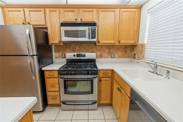 $105,000 | 200 El Camino Drive, Unit 312, Winter Haven, FL 33884
