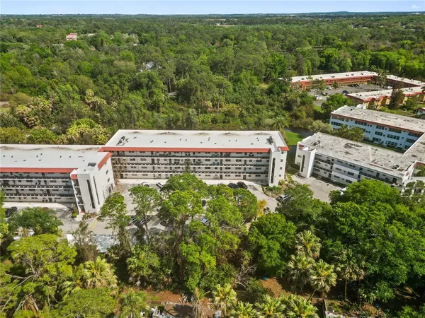 $105,000 | 200 El Camino Drive, Unit 312, Winter Haven, FL 33884