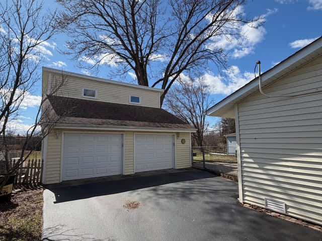 111 Cedar Circle Streamwood, IL 60107 - Photo 17 of 26