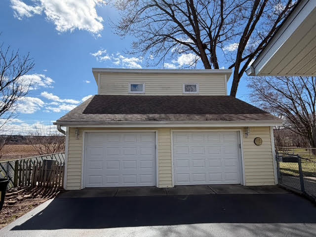 111 Cedar Circle Streamwood, IL 60107 - Photo 18 of 26