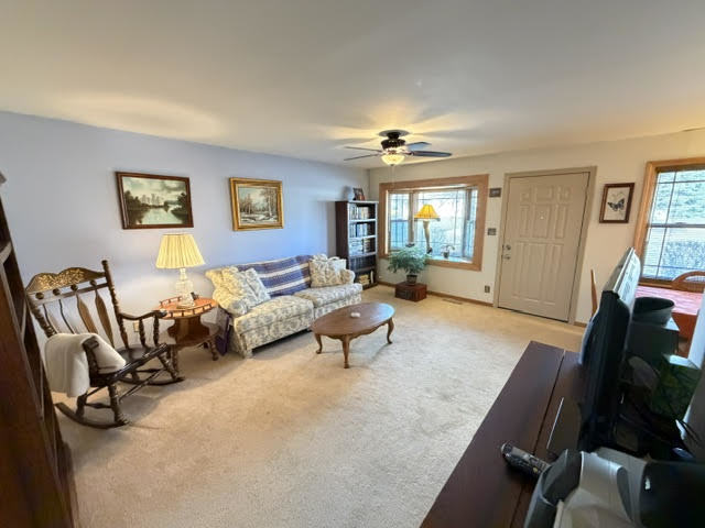 111 Cedar Circle Streamwood, IL 60107 - Photo 9 of 26