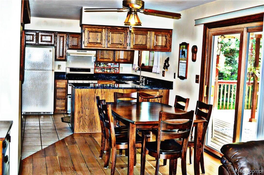 4255 Walsh Road Whitmore Lake, MI 48189 - Photo 8 of 50 DSC_0134.jpg