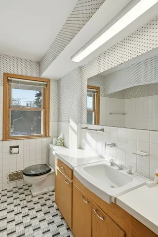 $265,000 | 2112 Suburban Avenue, St. Paul, MN 55119