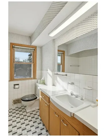 $265,000 | 2112 Suburban Avenue, St. Paul, MN 55119