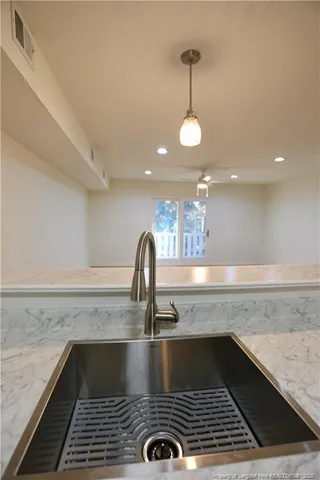 $1,800 | 365 West Illinois Avenue, Unit 24, Southern Pines, NC 28387