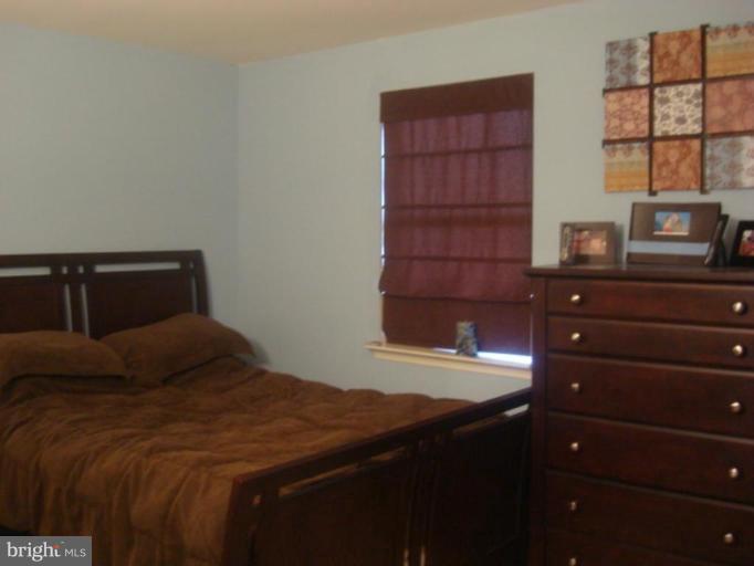 38 Bohn Court Rosedale, MD 21237 - Photo 16 of 30 Master Bedroom