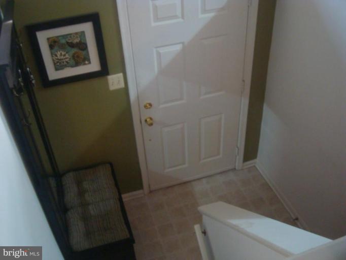 38 Bohn Court Rosedale, MD 21237 - Photo 22 of 30 Hallway