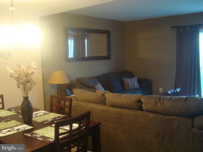 38 Bohn Court Rosedale, MD 21237 - Photo 23 of 30 Living Room/Dining Room