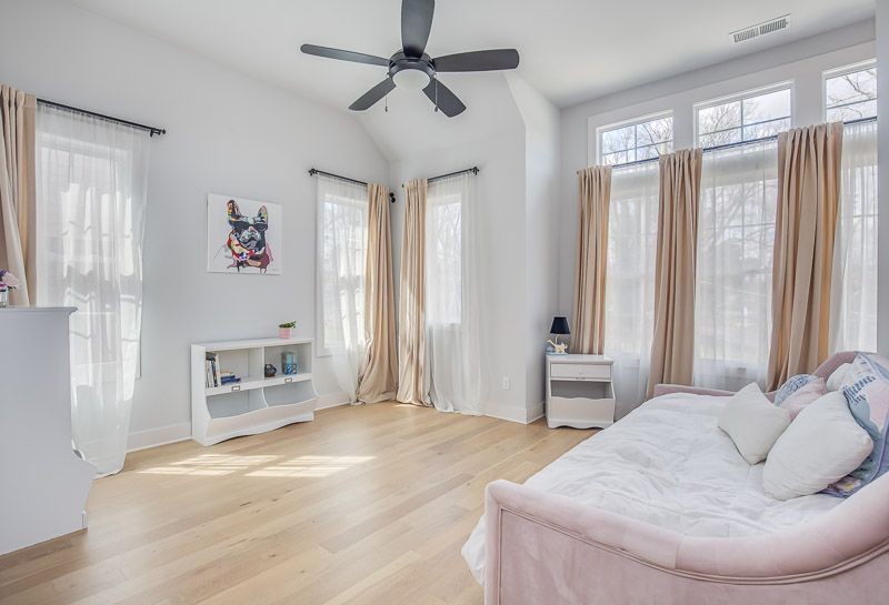 1202 Parkview Circle Nashville, TN 37204 - Photo 17 of 30 a living room with furniture and a large window