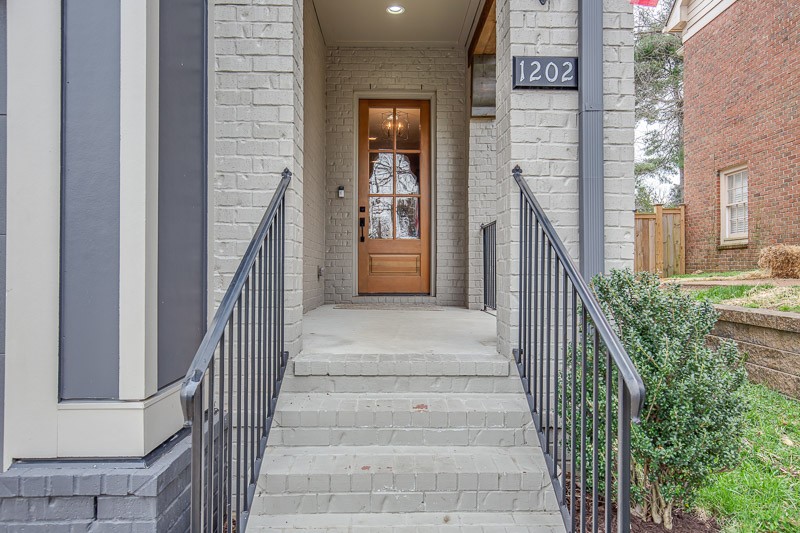 1202 Parkview Circle Nashville, TN 37204 - Photo 2 of 30 a view of a corridor and stairs