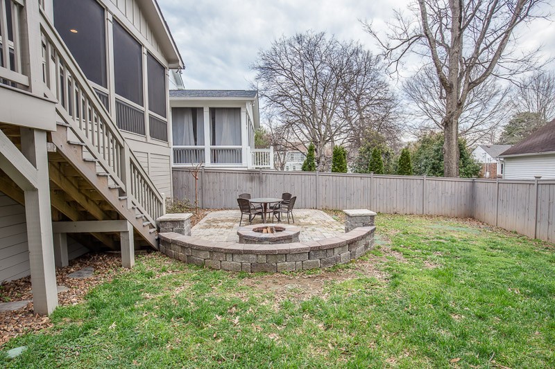 1202 Parkview Circle Nashville, TN 37204 - Photo 29 of 30 a view of an house with backyard and furniture