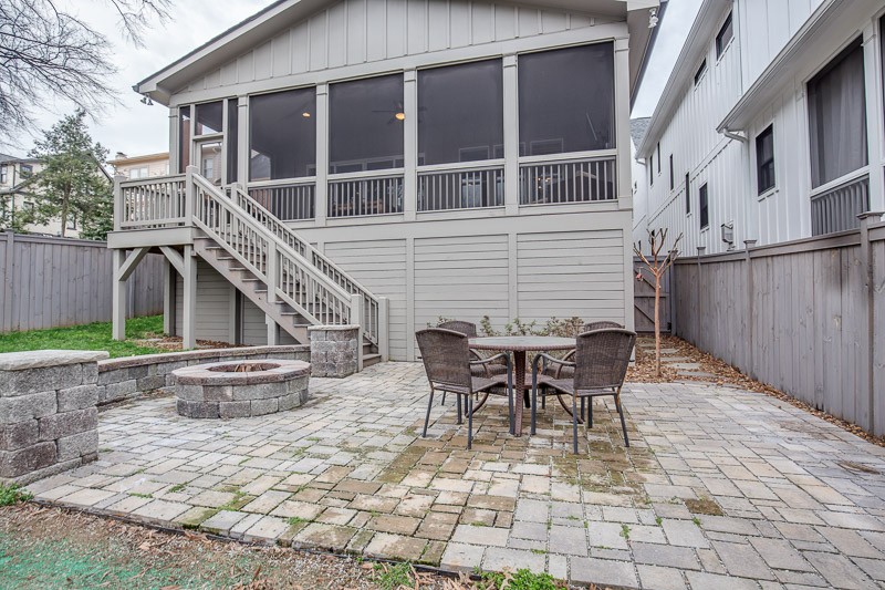 1202 Parkview Circle Nashville, TN 37204 - Photo 30 of 30 a backyard of a house with table and chairs