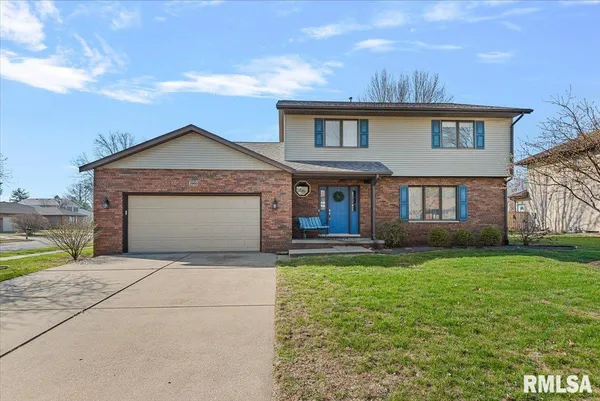 $359,900 | 2900 Mill Point Court, Springfield, IL 62704