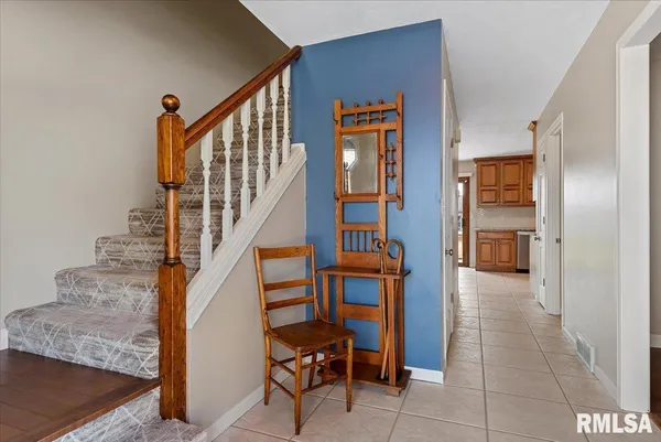 $359,900 | 2900 Mill Point Court, Springfield, IL 62704