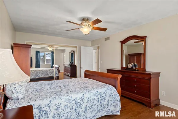 $359,900 | 2900 Mill Point Court, Springfield, IL 62704