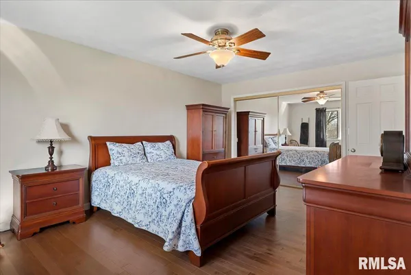 $359,900 | 2900 Mill Point Court, Springfield, IL 62704