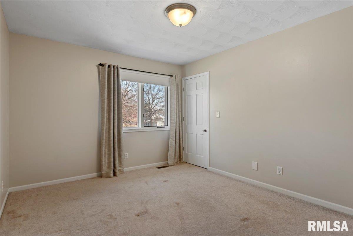 2900 Mill Point Court Springfield, IL 62704 - Photo 31 of 42