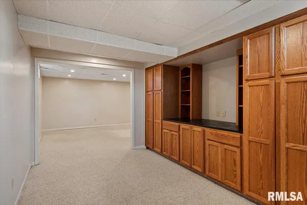 $359,900 | 2900 Mill Point Court, Springfield, IL 62704