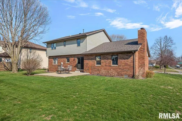 $359,900 | 2900 Mill Point Court, Springfield, IL 62704