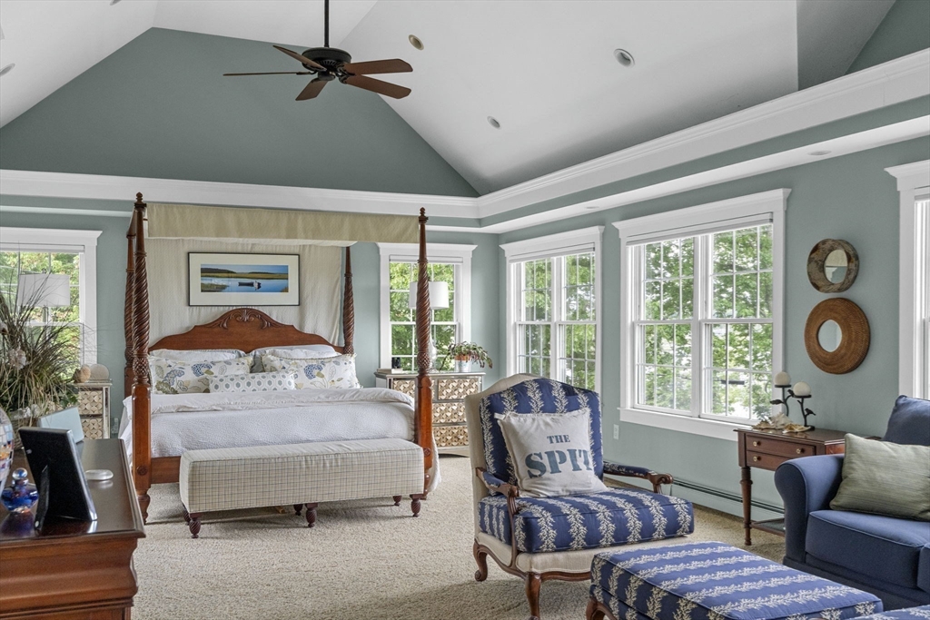 102 Riverside Circle Marshfield, MA 02050 - Photo 19 of 42