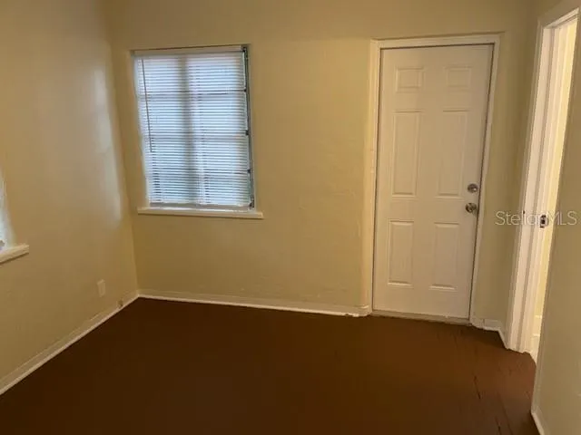 $1,595 | 4843 Haines Road North, St. Petersburg, FL 33714