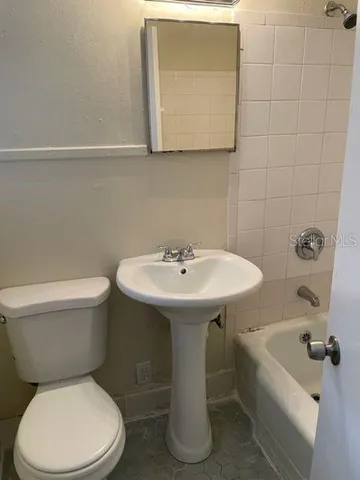 $1,595 | 4843 Haines Road North, St. Petersburg, FL 33714