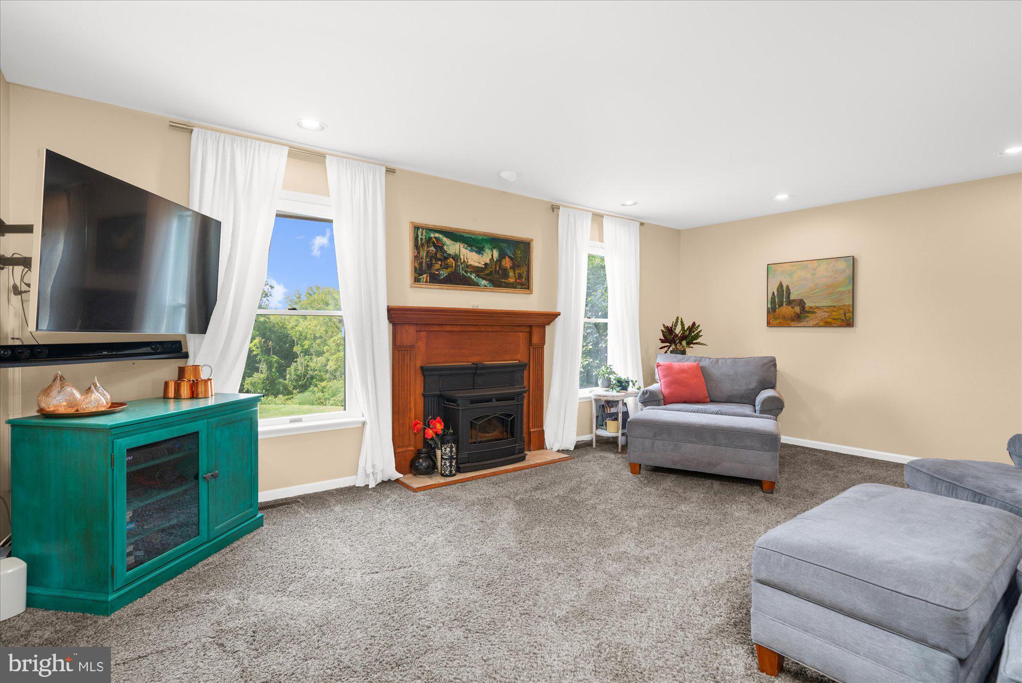 126 Little Road Barto, PA 19504 - Photo 4 of 60