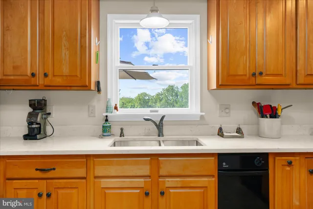 $650,000 | 126 Little Road, Barto, PA 19504