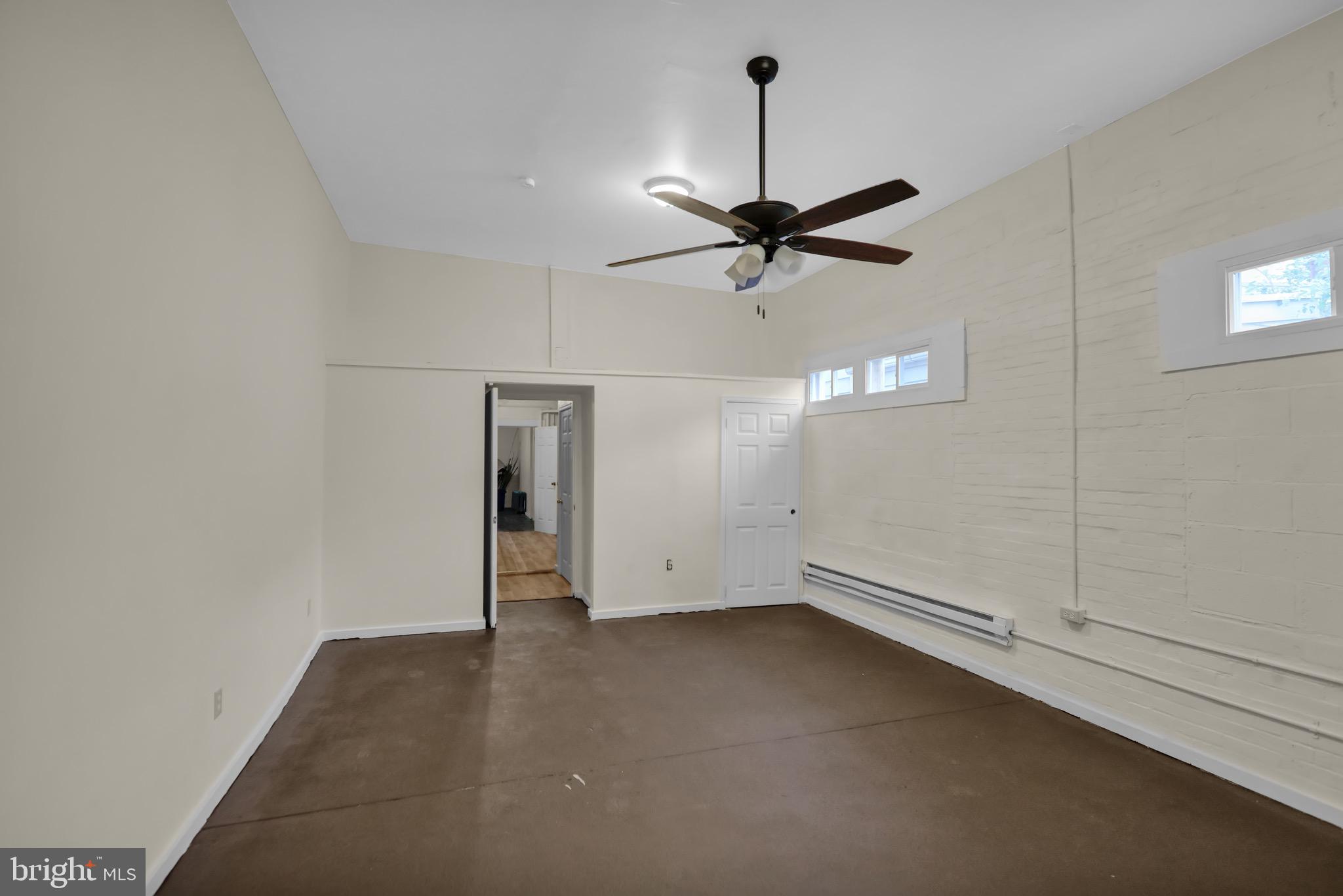 1113 Chestnut Street Reading, PA 19602 - Photo 8 of 16 Gallery Image 8