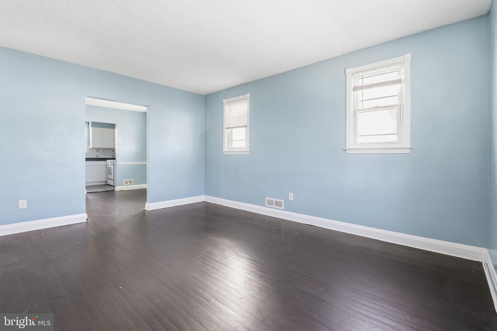 4504 Garrison Boulevard Baltimore, MD 21215 - Photo 6 of 23