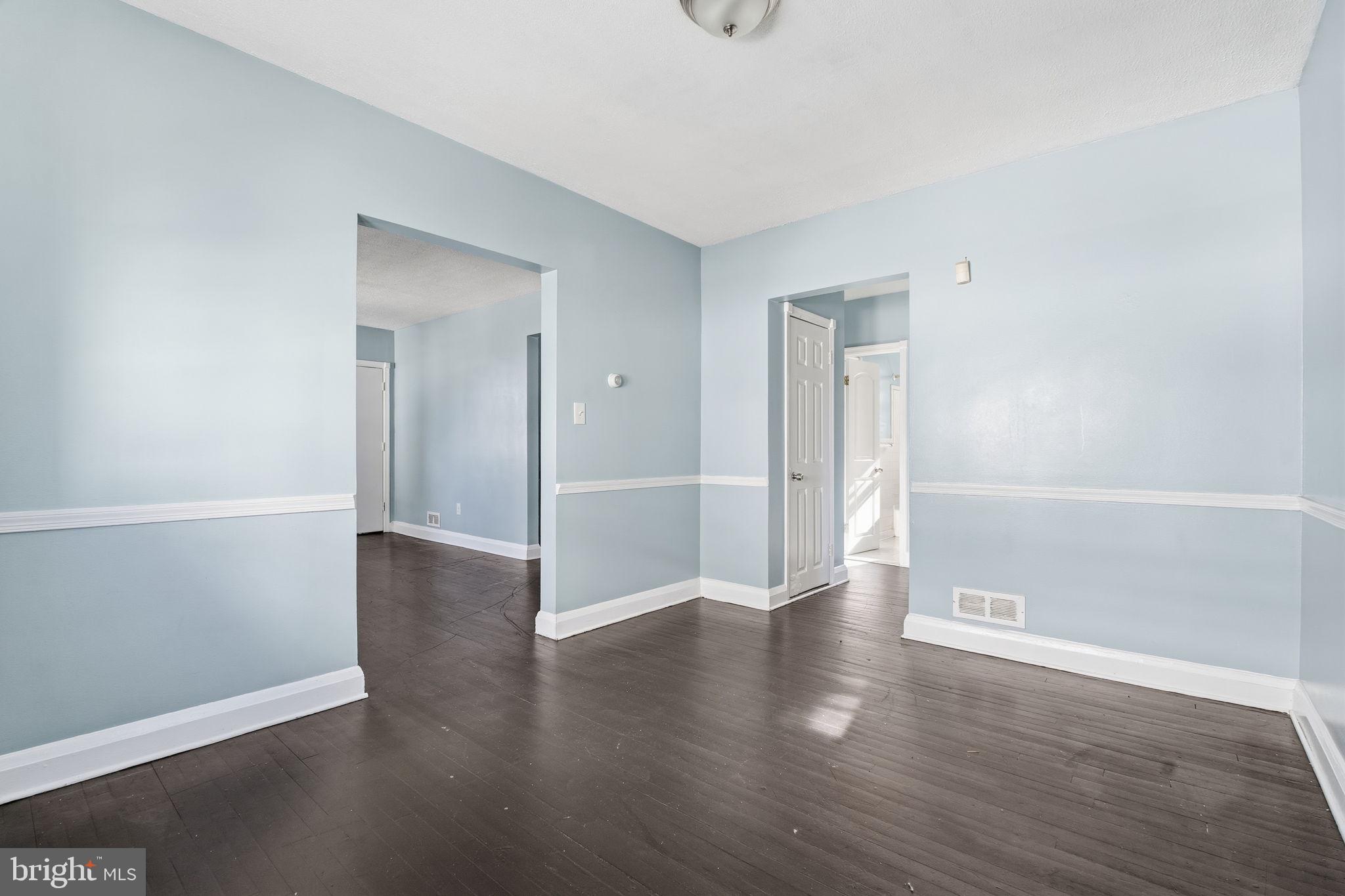 4504 Garrison Boulevard Baltimore, MD 21215 - Photo 10 of 23