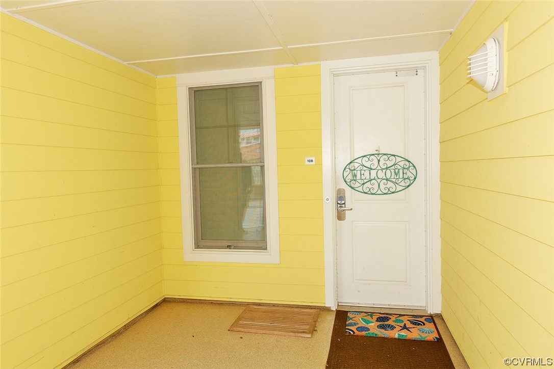 3738 Sandpiper Road, Unit 108B Virginia Beach, VA 23456 - Photo 4 of 31 a view of an empty room