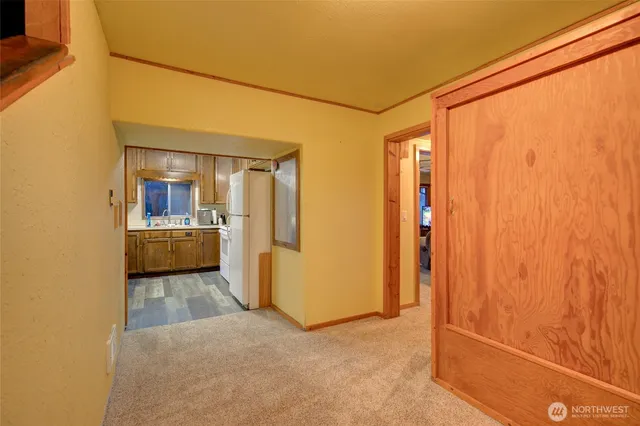 a view of a storage & utility room