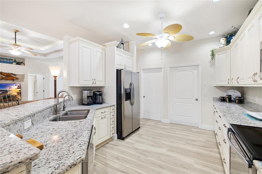 3730 Crandon Road North Port, FL 34286 - Photo 15 of 44