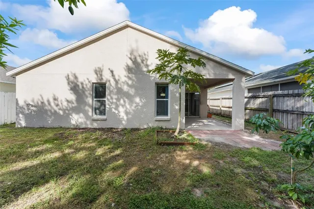 $374,900 | 2374 Blue Sapphire Circle, Orlando, FL 32837